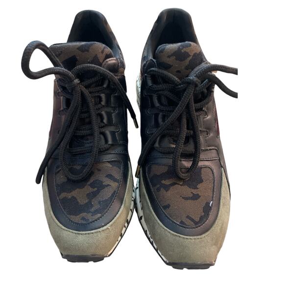 Steve Madden Women’s‎ Cliff Leather Sneaker Olive Camo Size 9.5 (US) - Picture 1 of 7